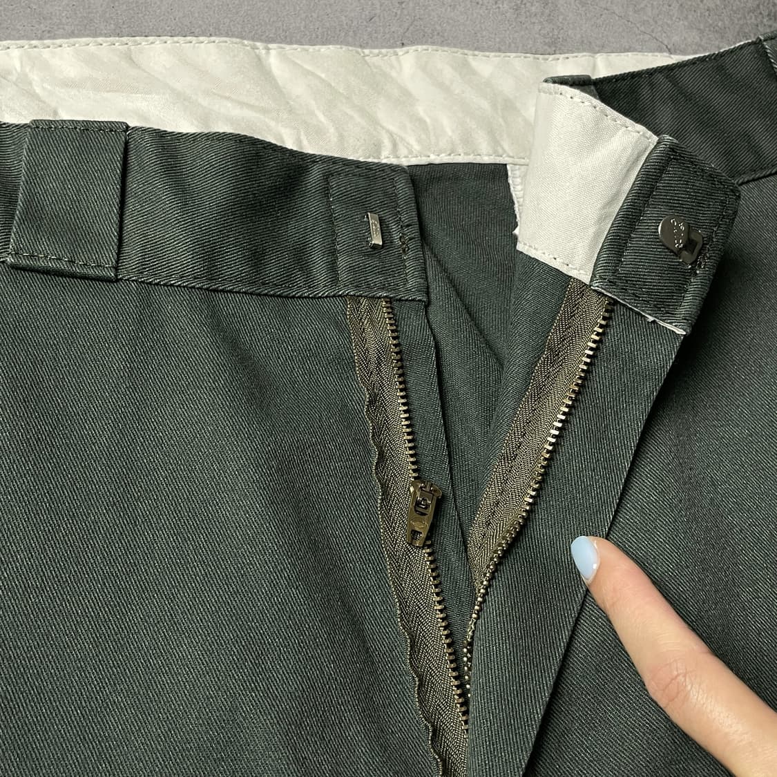 DICKIES 디키즈42283 카키 버뮤다 워크 하프팬츠 A01142 상품이미지3