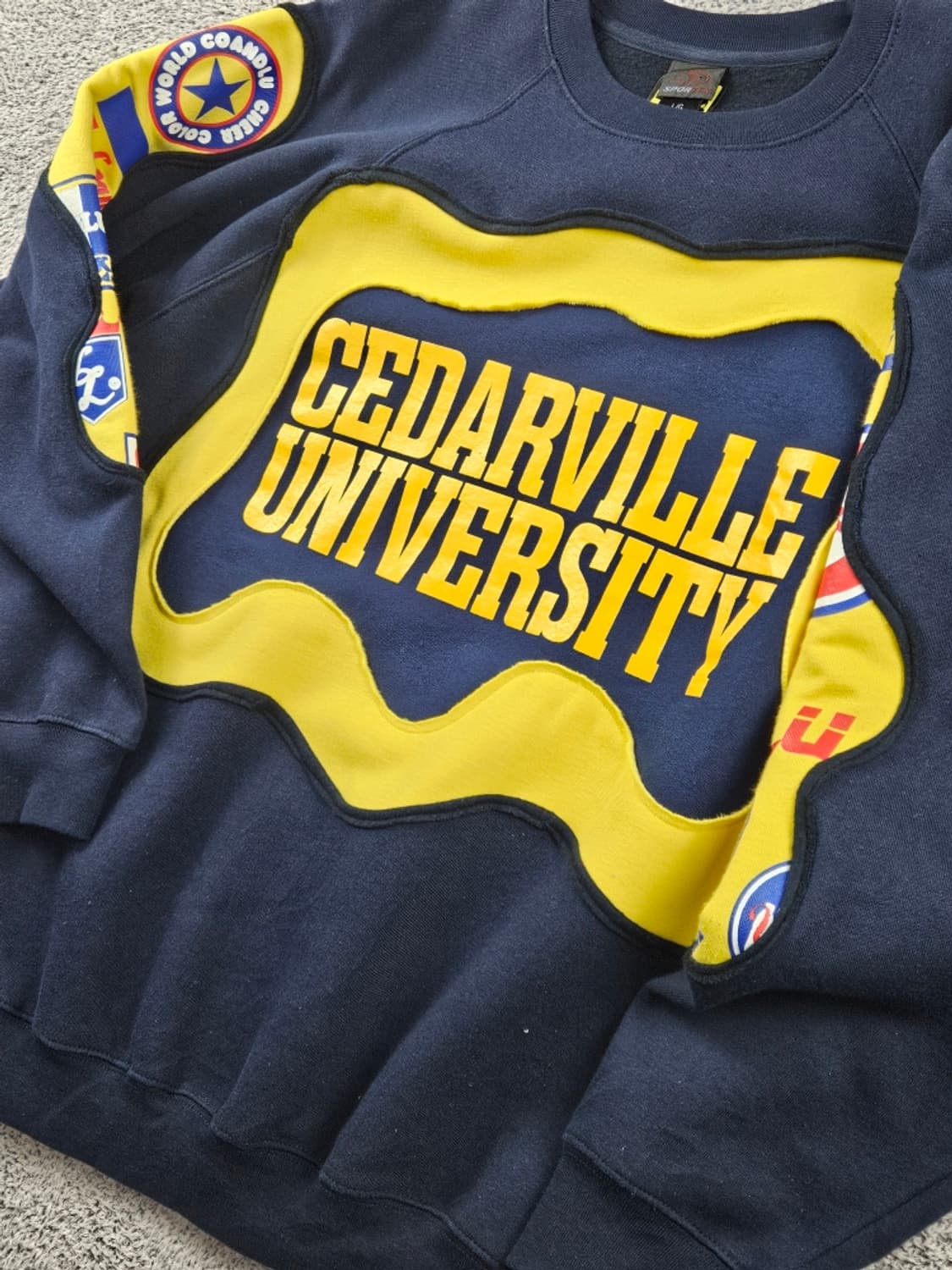 시더빌유니버시티 아플리케 커스텀 맨투맨 ( L ) / 9319 상품이미지6