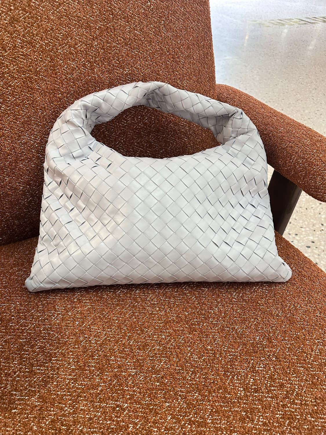 [A+ 정품] 보테가베네타 홉 호보백 스몰 상품이미지1