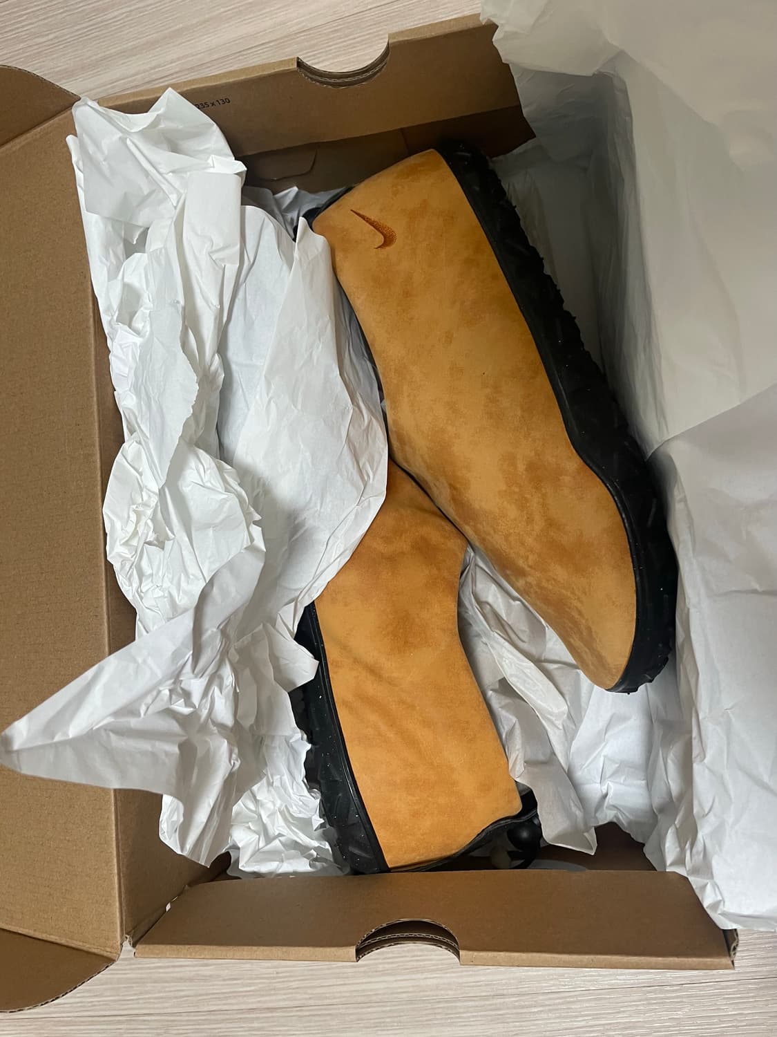 나이키 acg moc 프리미엄 러셋 상품이미지2