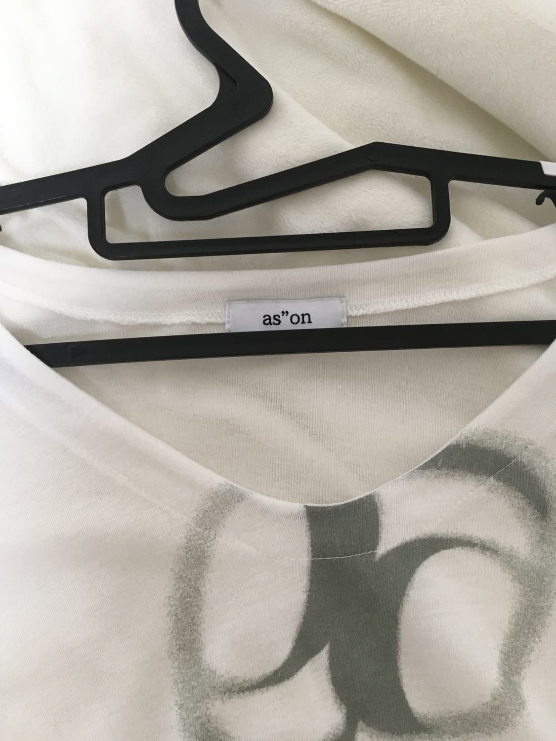 애즈온 시스루 티 상품이미지2