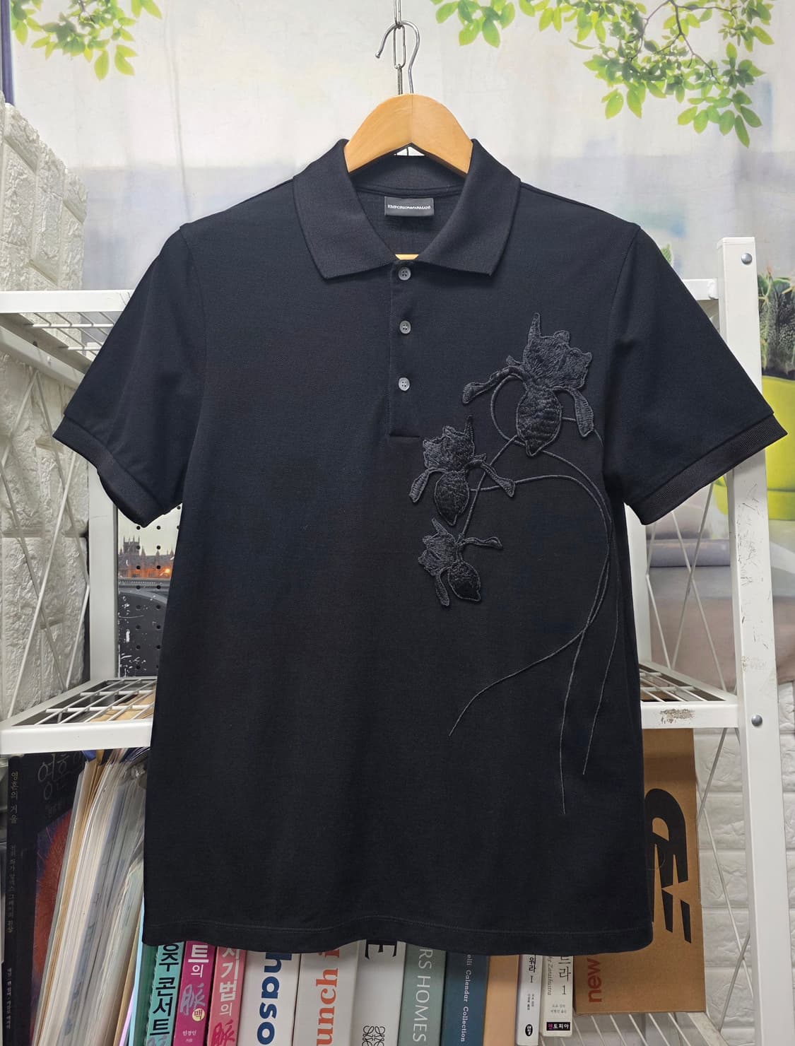 엠포리오아르마니 남성반팔티 95 플로럴 자수 폴로셔츠 MM71 상품이미지1