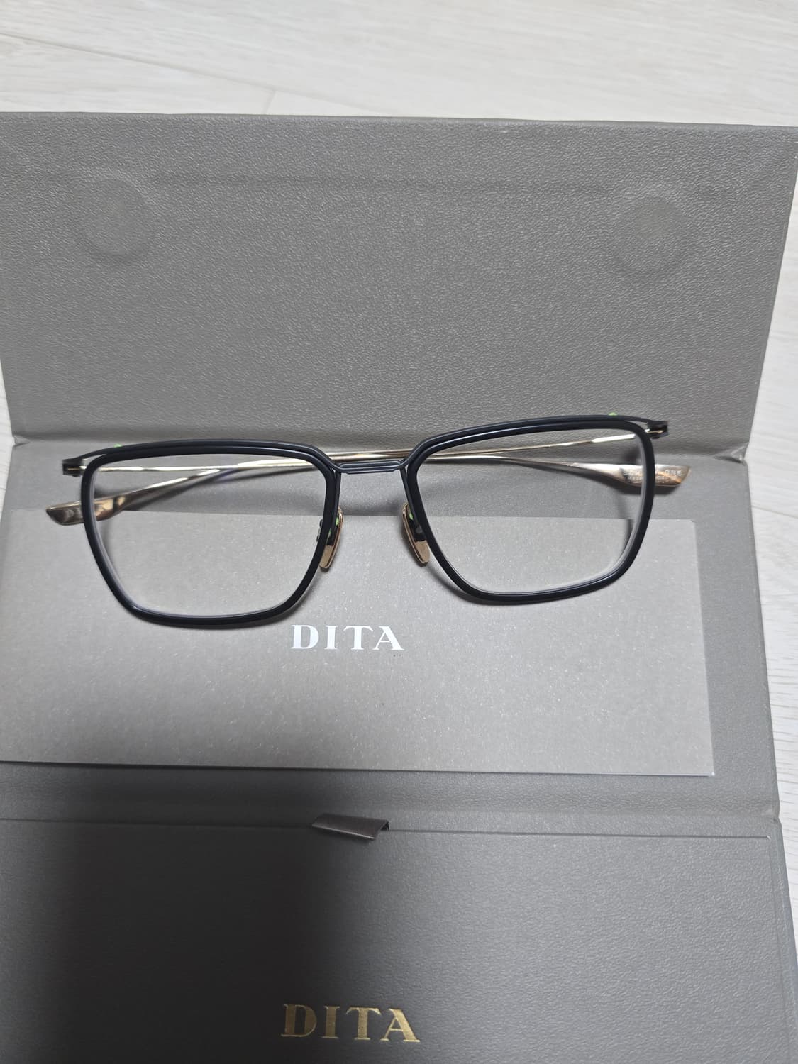 DITA 디타 스키마 원 블랙 상품이미지1