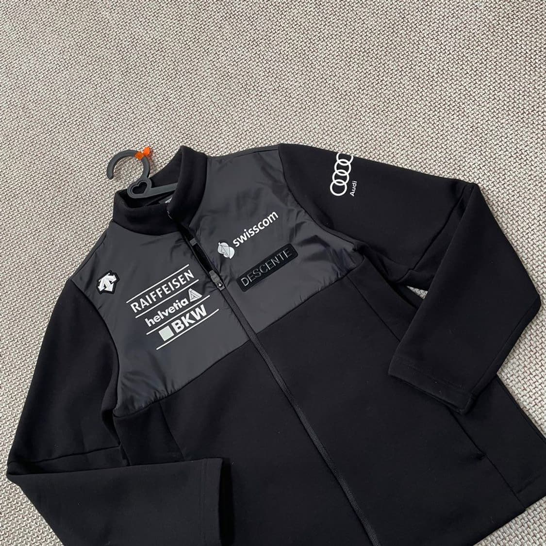 데상트 아우디 스키집업  5633 상품이미지2