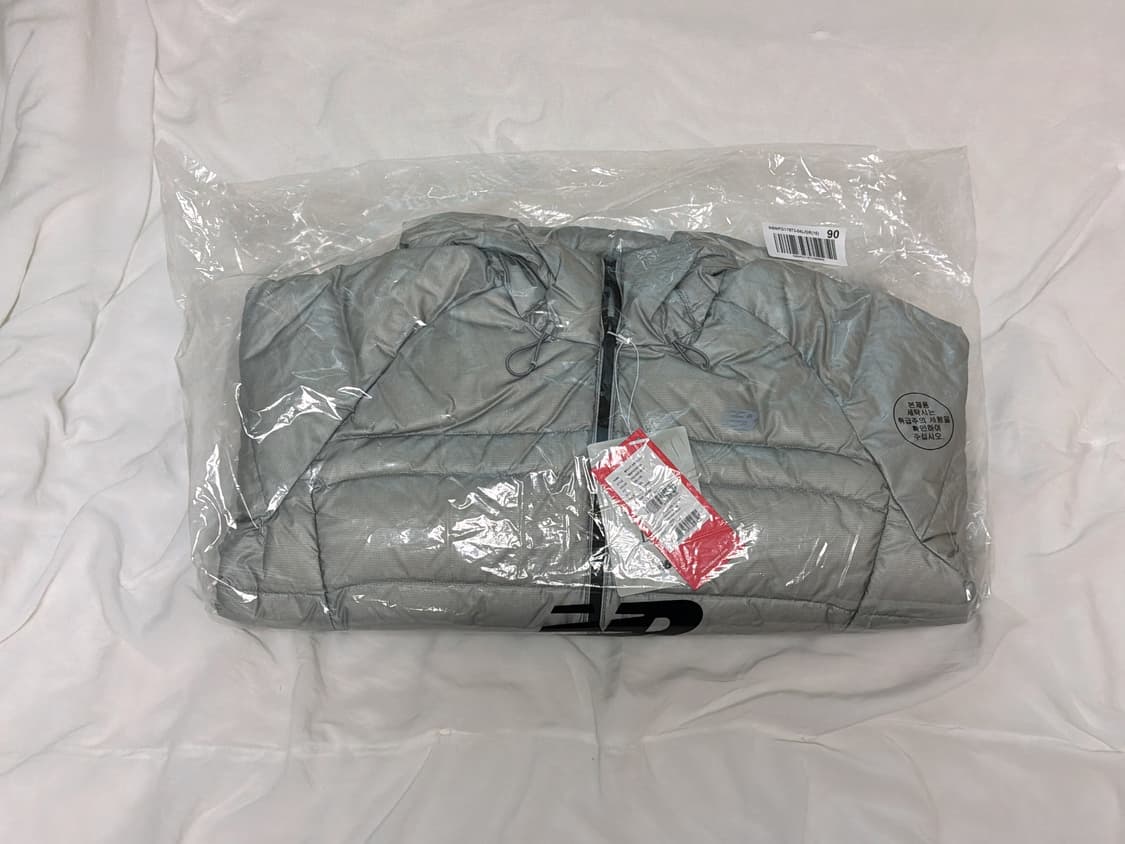 [미 시착 새 상품] 뉴발란스 플라잉77 경량패딩 s(남녀공용) 상품이미지2