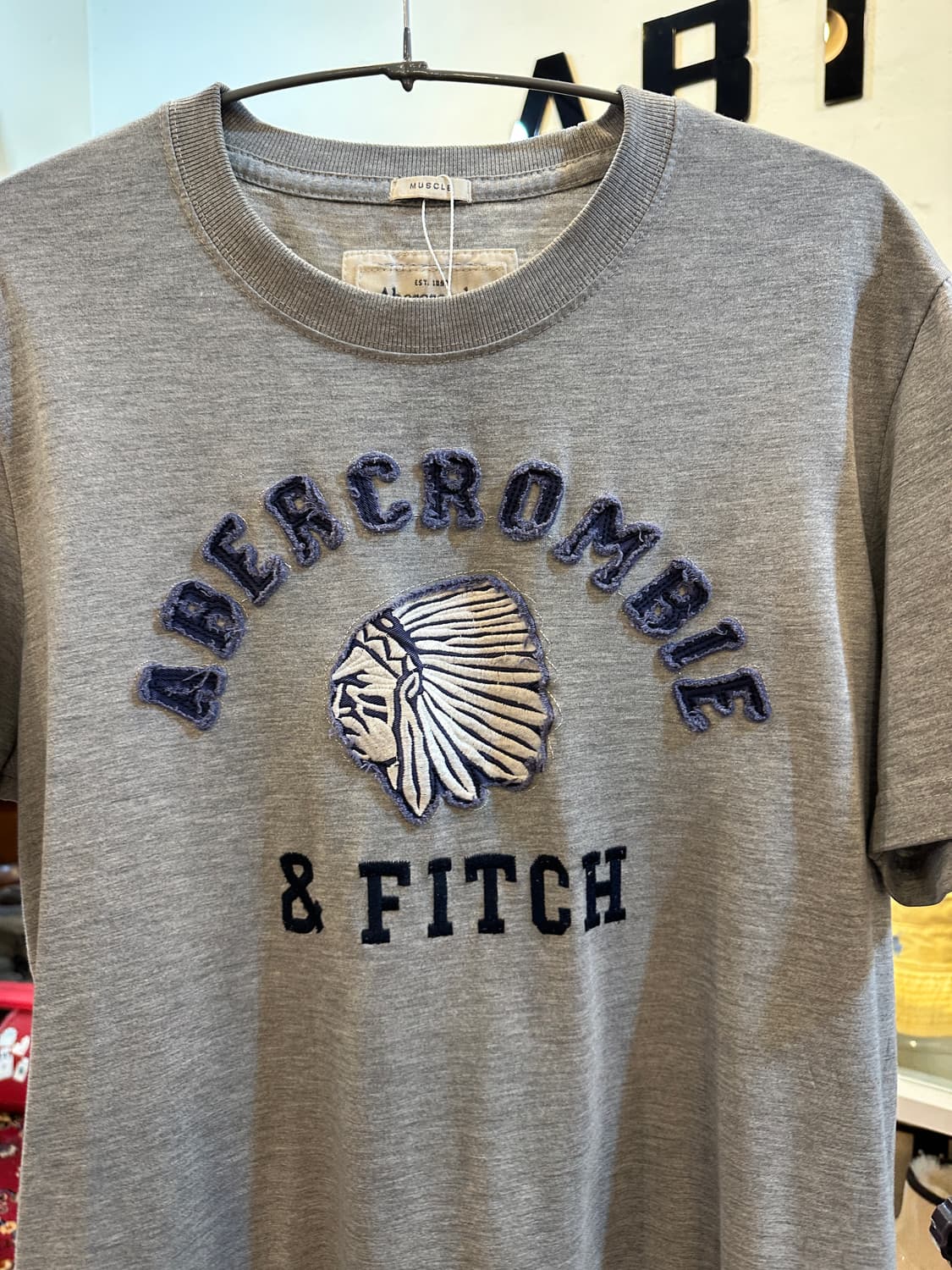 아베크롬비 우먼스 빈티지 프린팅 반팔티 그레이 XL 상품이미지2