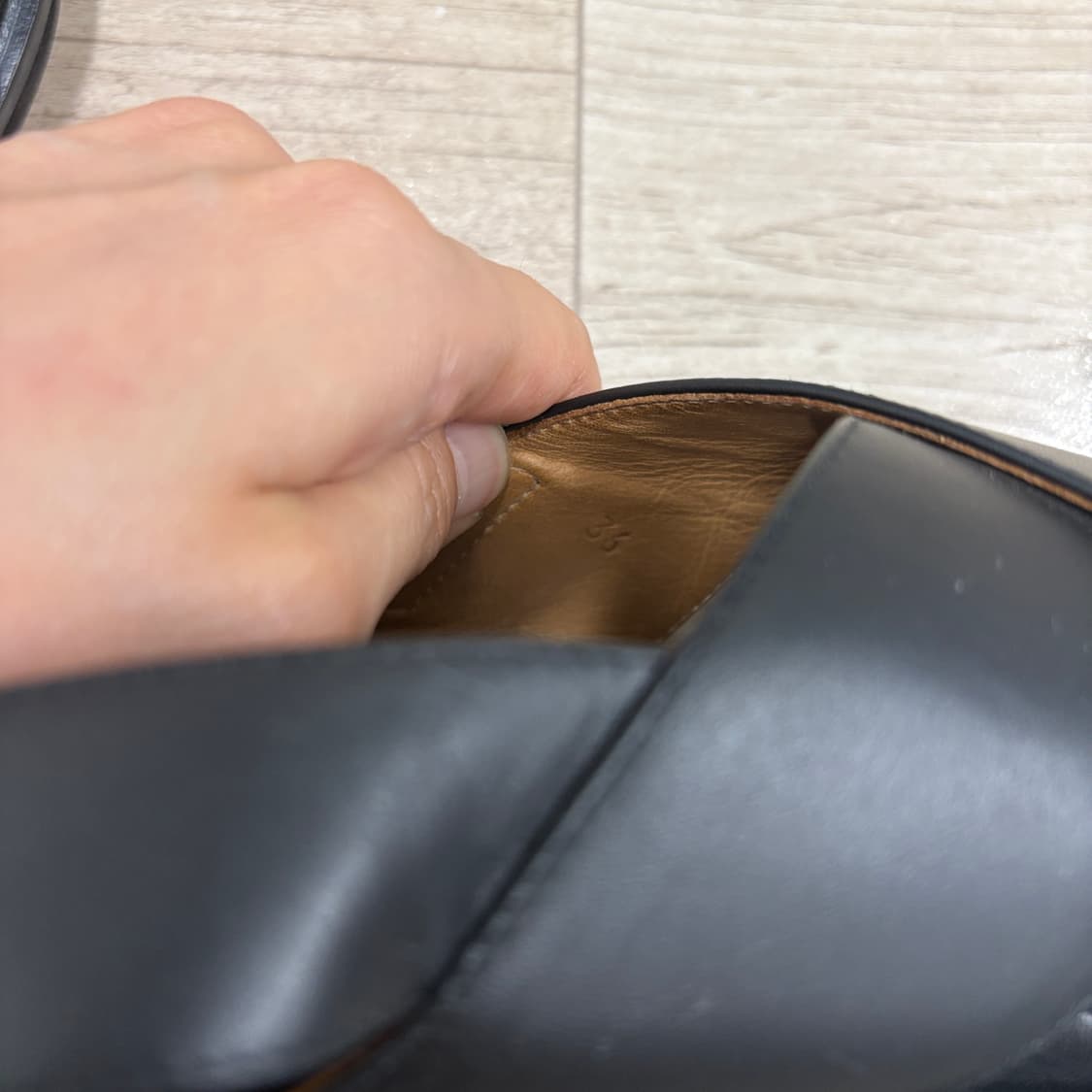 마르니 블랙 가죽 샌들 상품이미지7