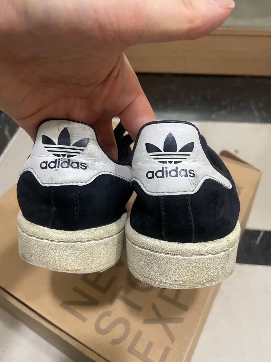 아디다스 캠퍼스 스니커즈 상품이미지3