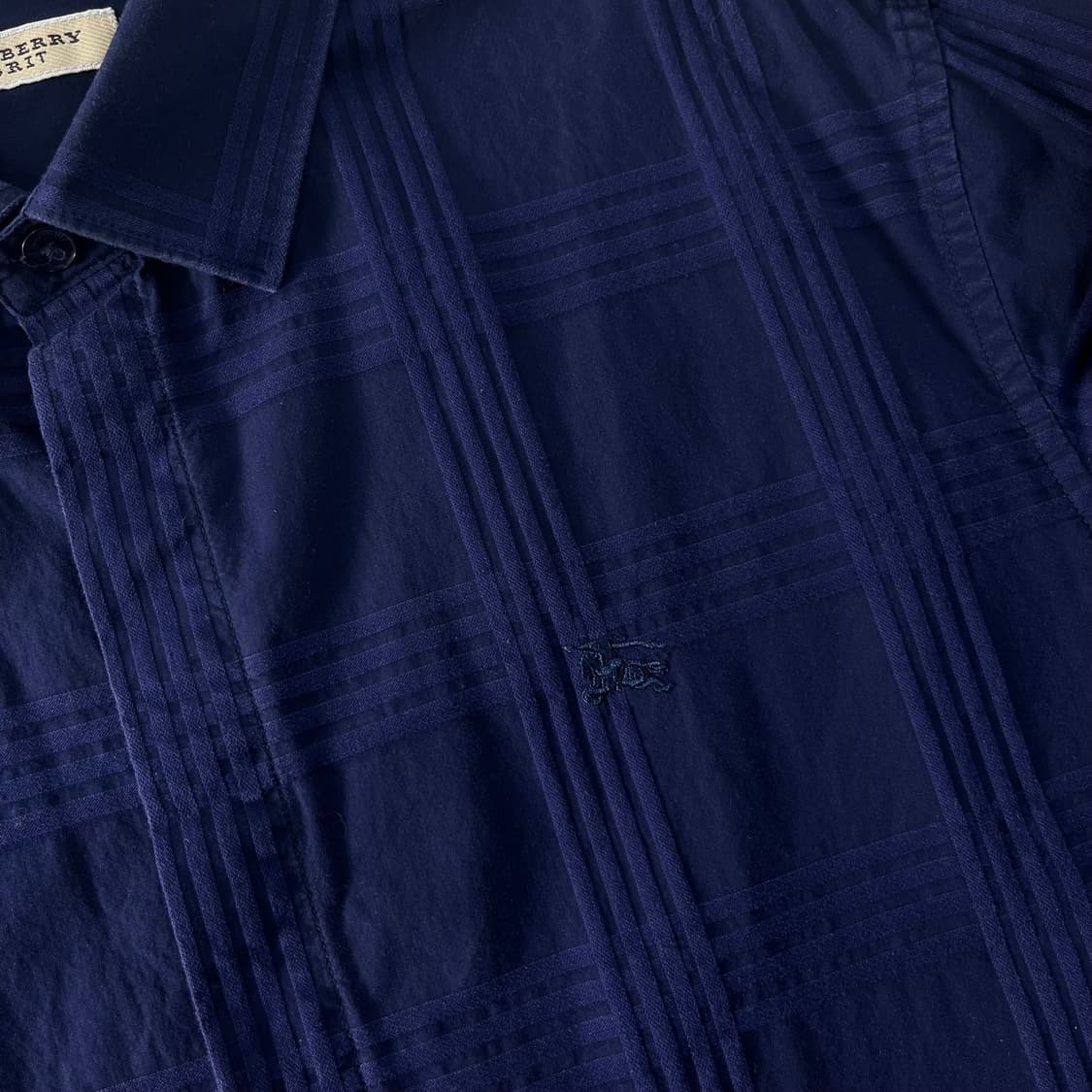 100 버버리 기마로고 체크 패턴 셔츠  상품이미지2