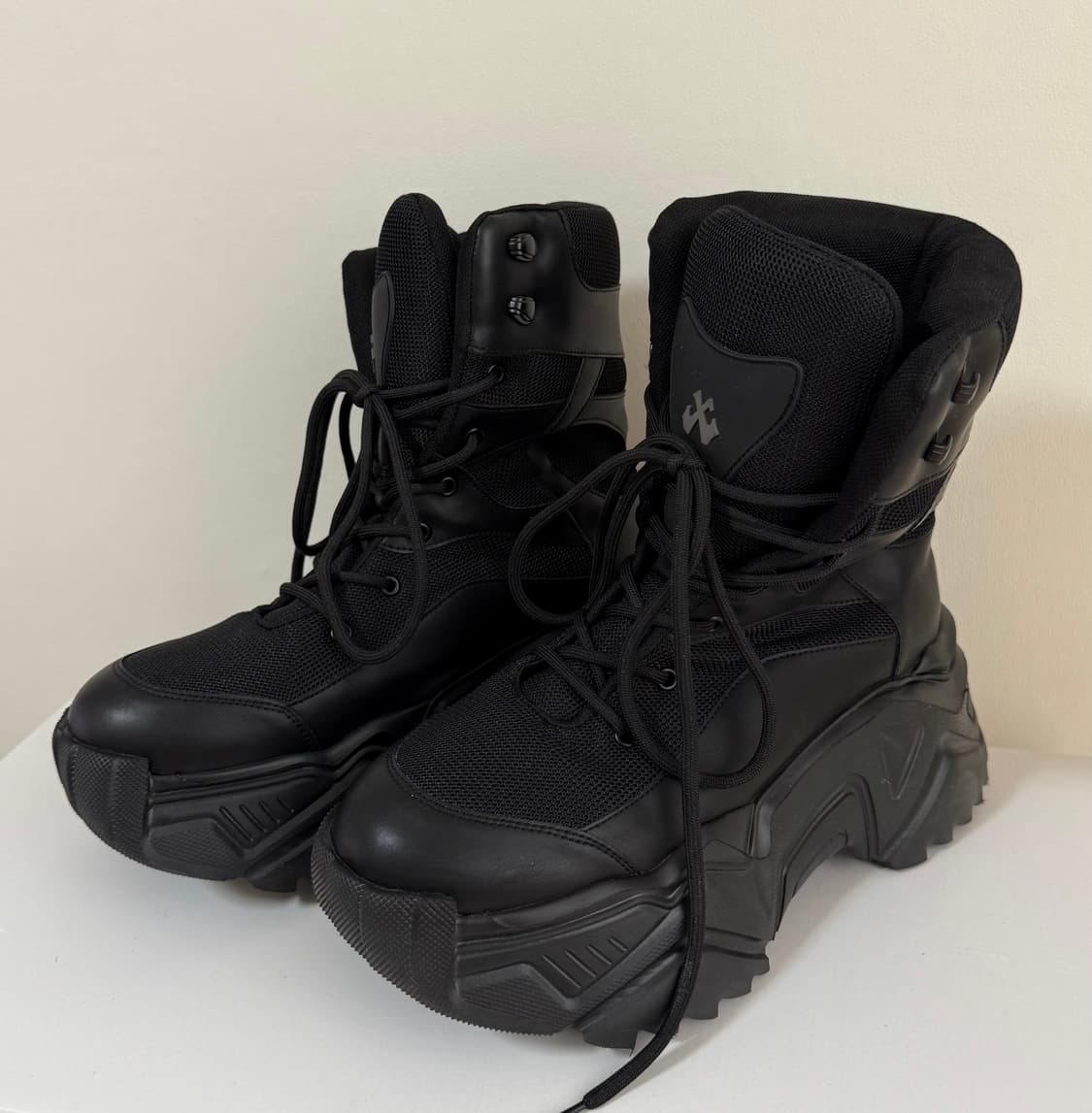 leey yeel 엘이이와이 플랫폼 부츠 스니커즈 상품이미지4