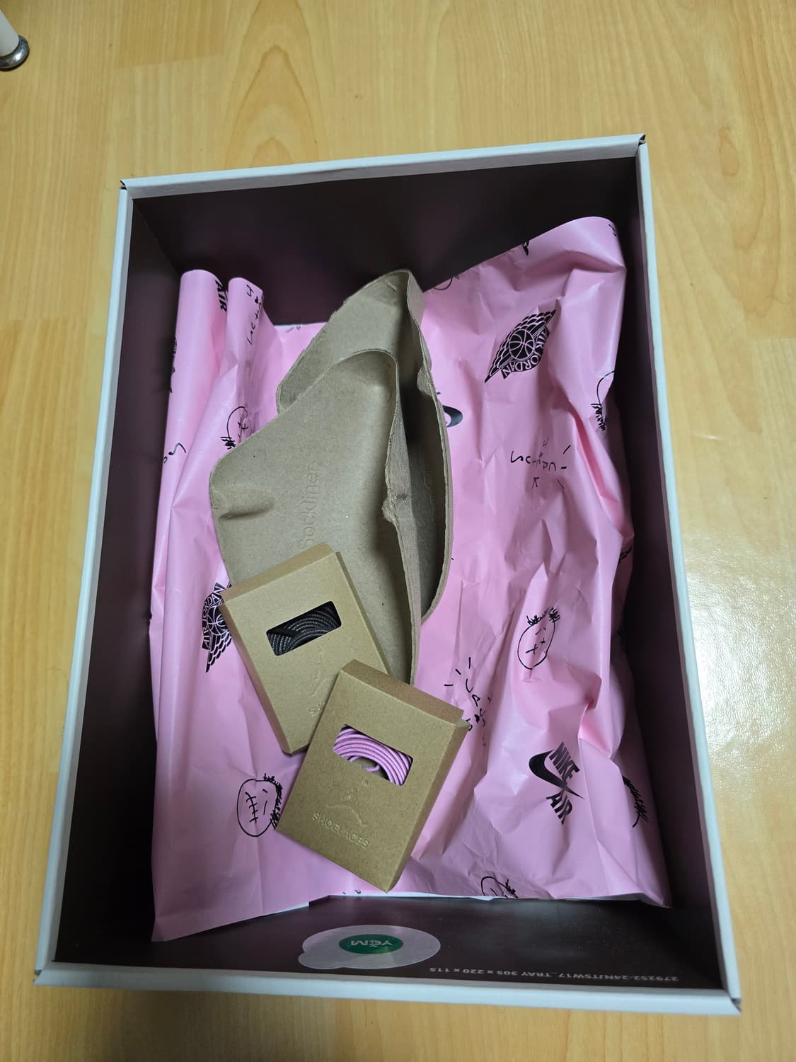 조던 트레비스스캇 벨벳 브라운 270 상품이미지5