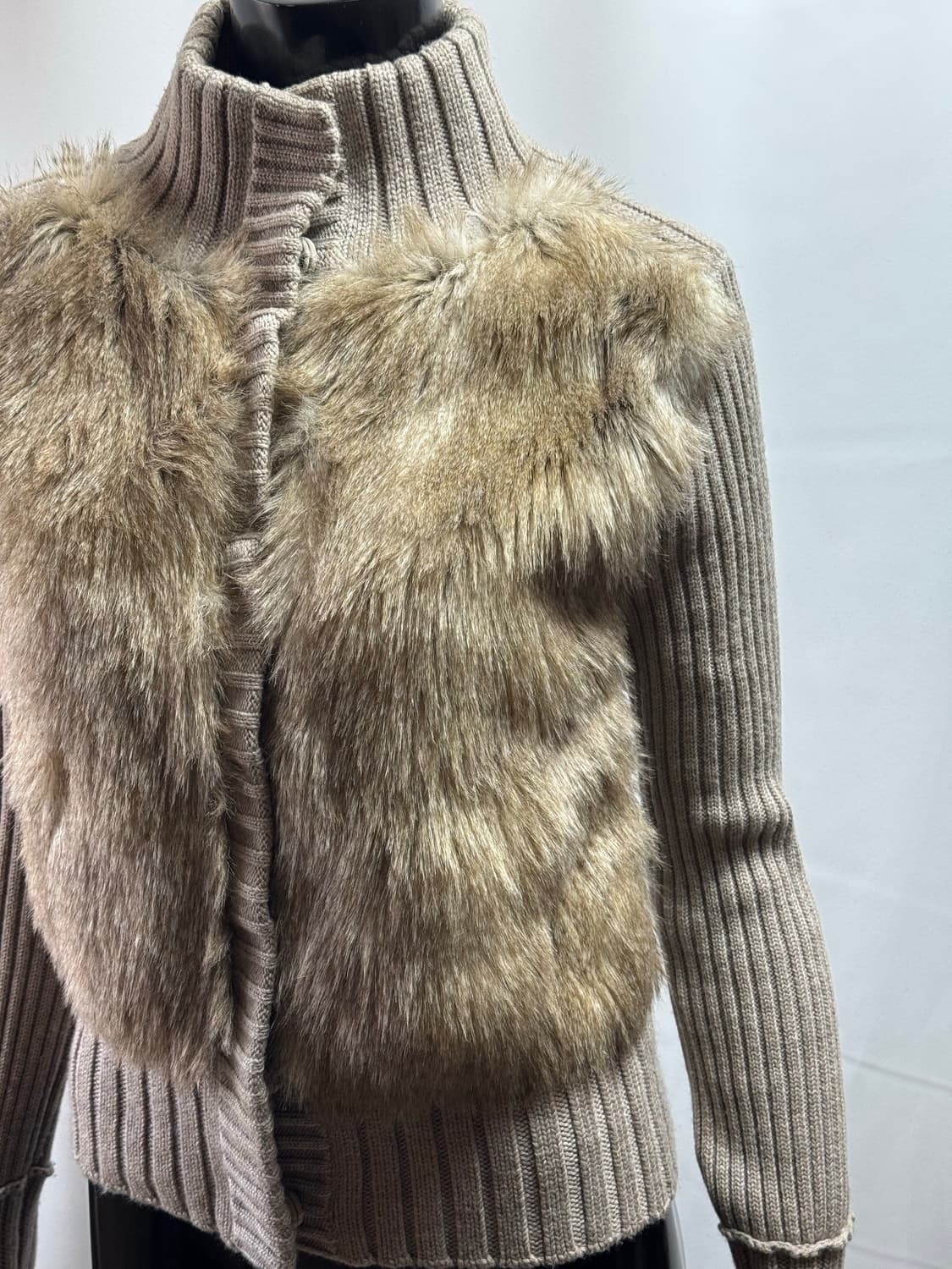 clup monaco / 클럽모나코 퍼 니트 가디건 상품이미지2