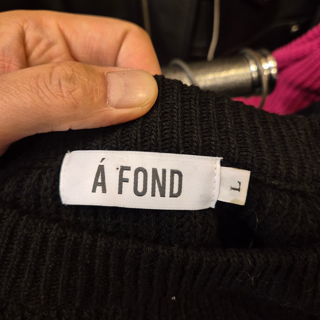 L 블랙 와플패턴 니트  상품이미지3