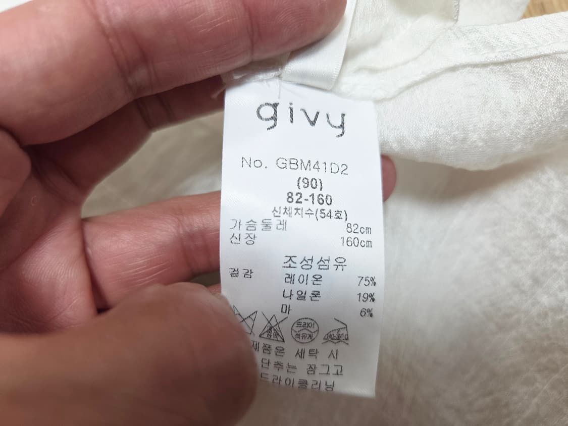 기비(GIVY) 레이스 슬리브리스 블라우스 55 새상품 상품이미지9
