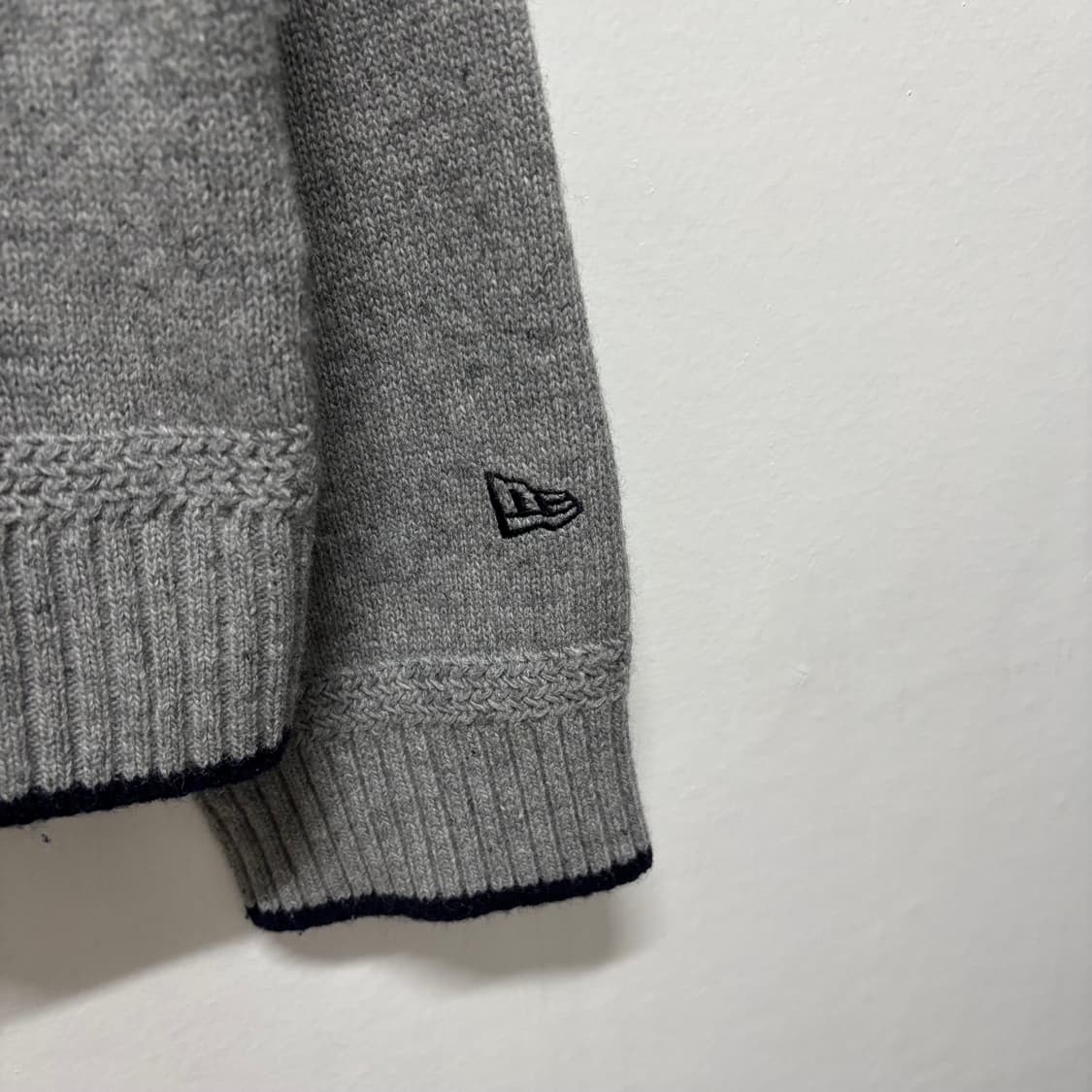 뉴에라 뉴욕양키스 그레이 니트 상품이미지4