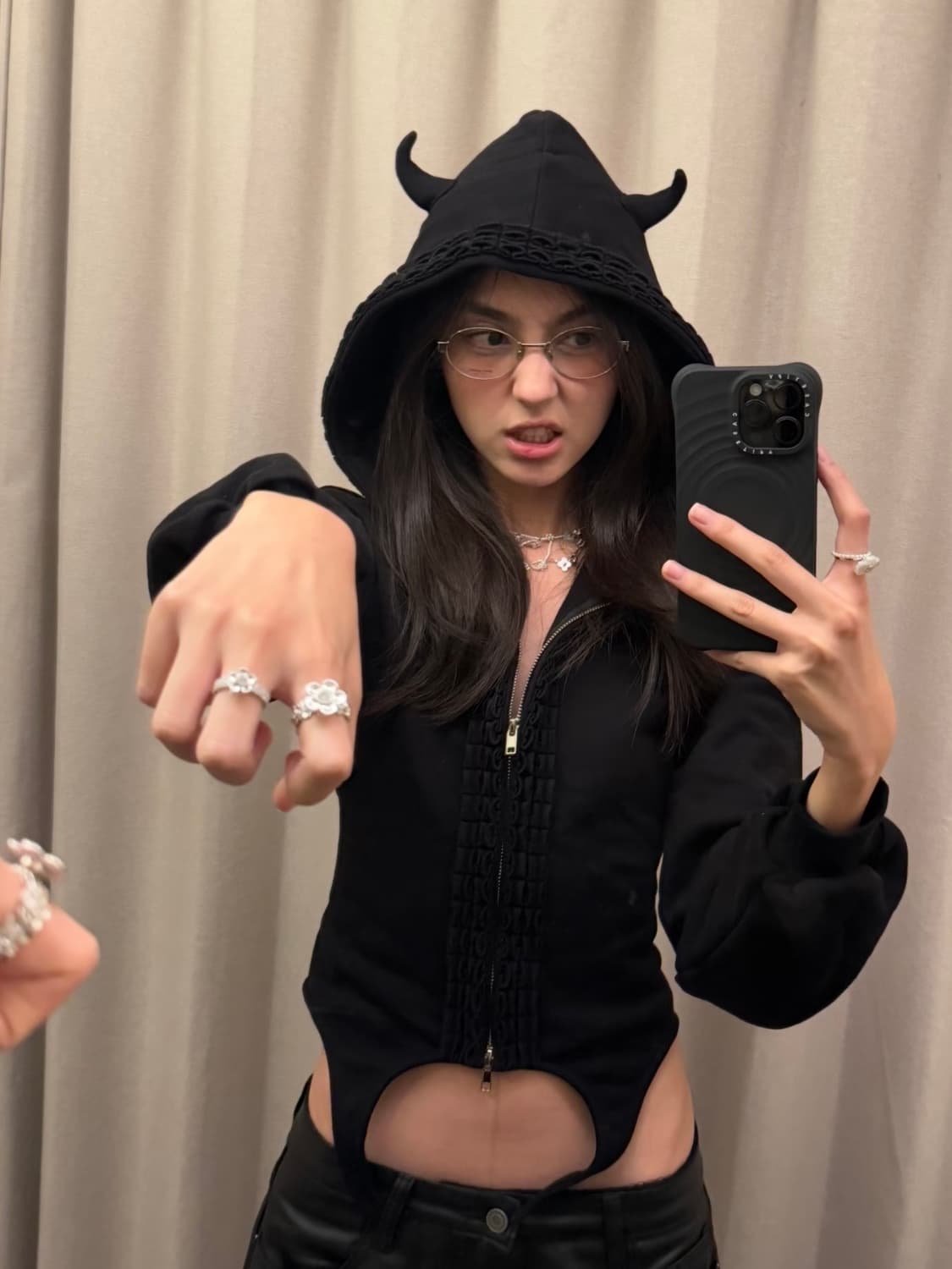 악마뿔 후드집업 상품이미지5