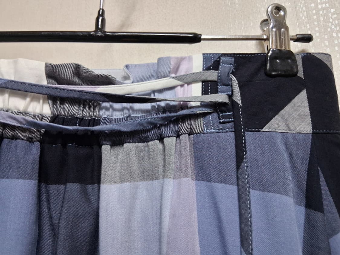 BLUE LABEL CRESTBRIDGE 블루 네이비큰체크 롱스커트 36 상품이미지6