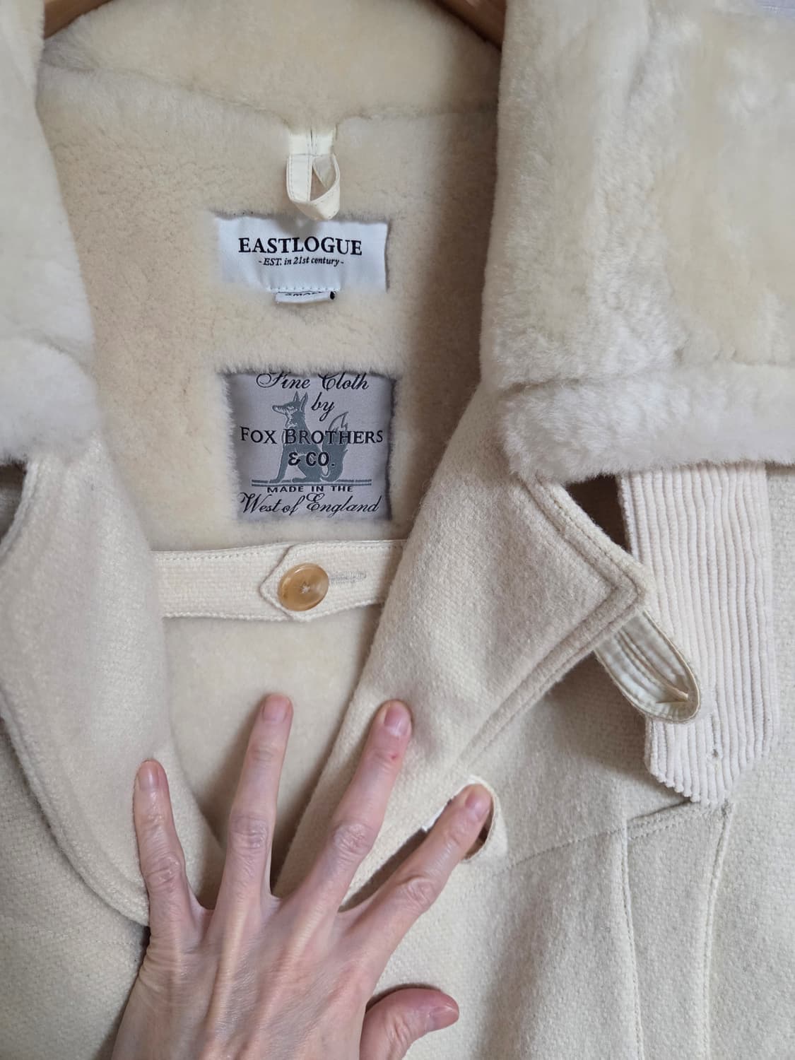 이스트로그 퍼 카라 코트 아이보리 상품이미지3