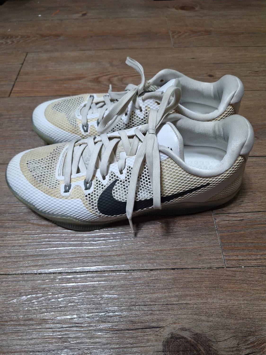 나이키 코비11 펀더멘탈 컬리 상품이미지4