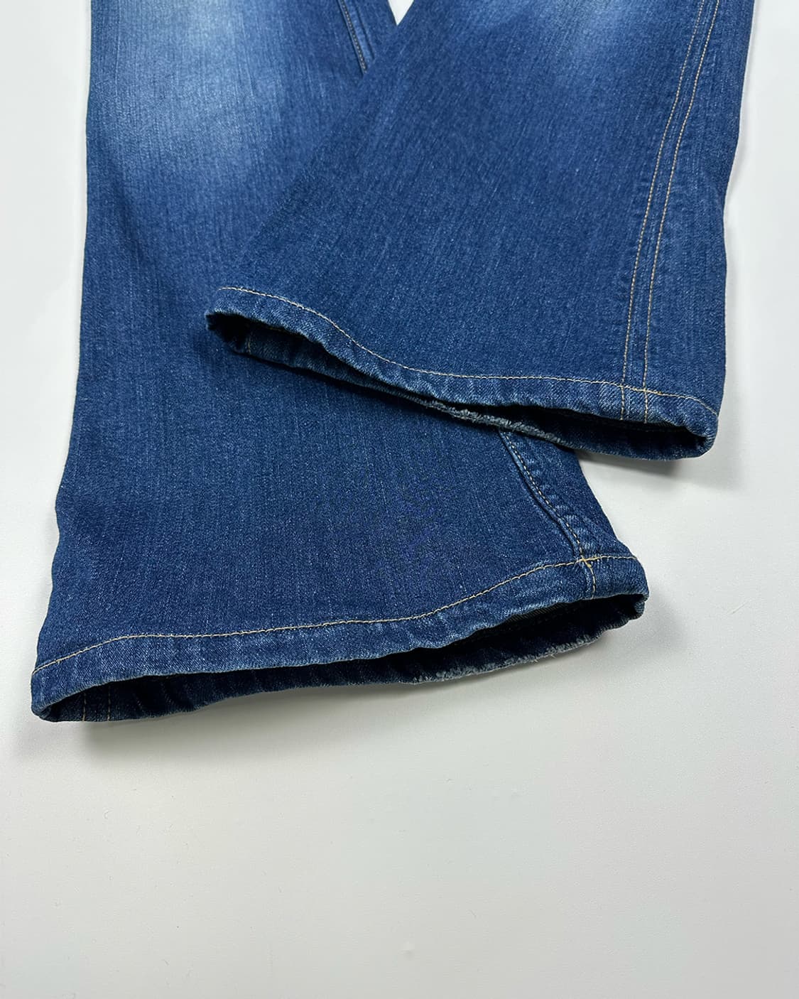 허드슨 부츠컷 데님 팬츠 상품이미지3