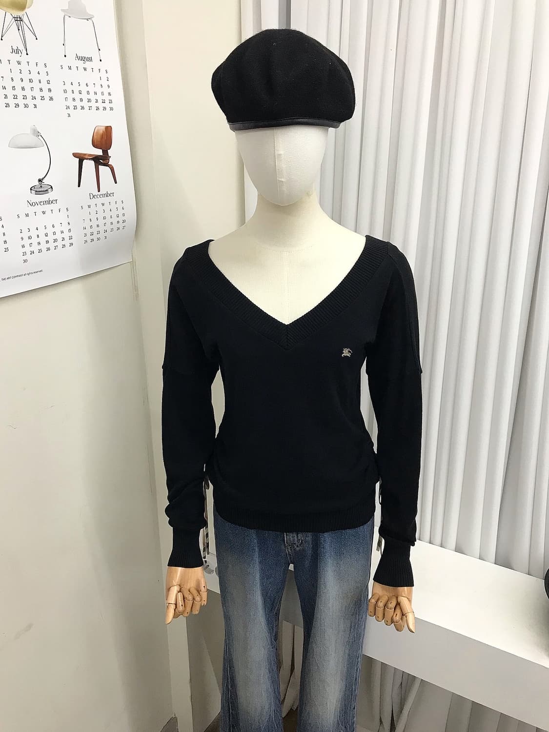 버버리 로고 딥브이넥 셔링 니트 상품이미지6