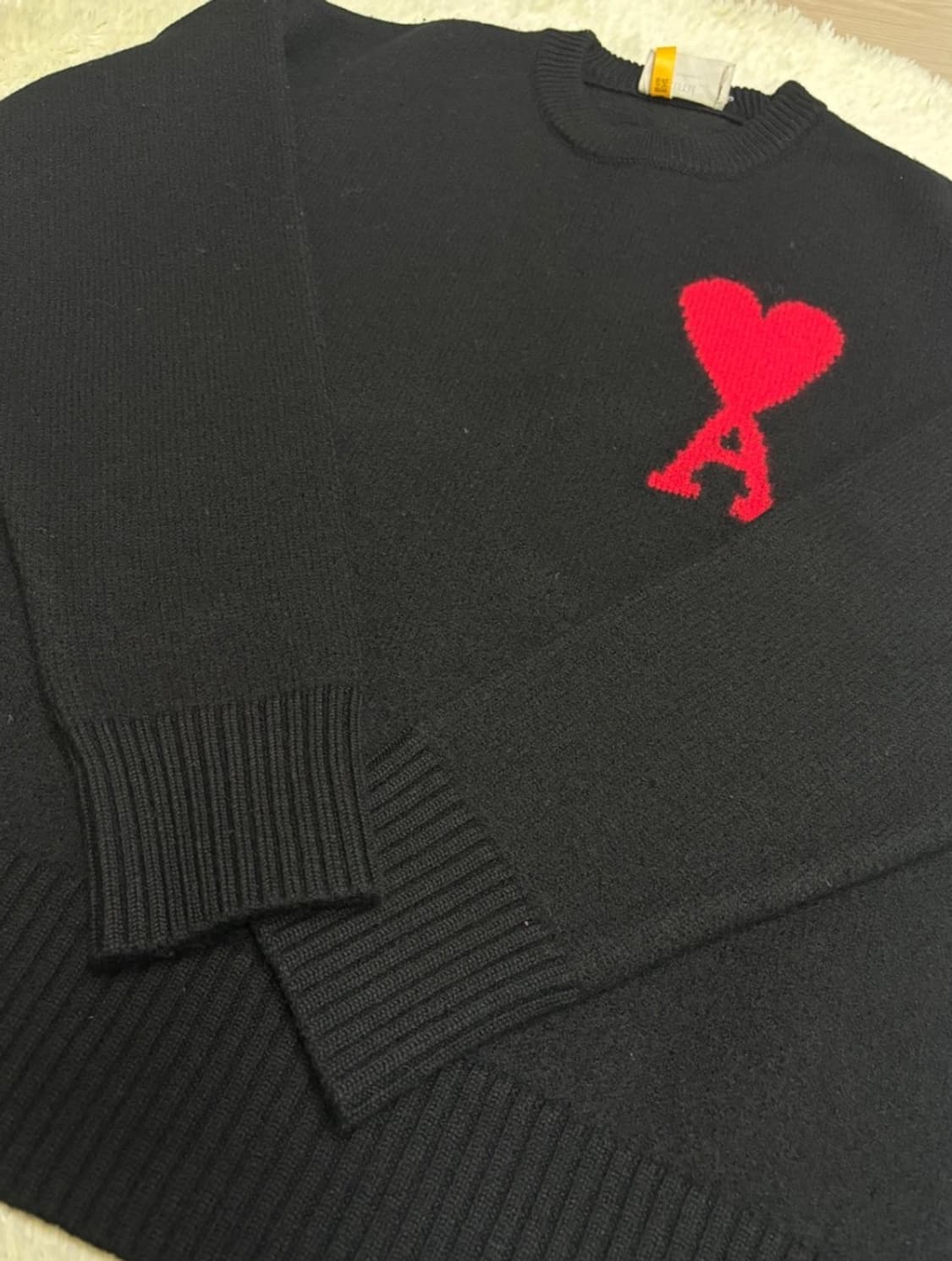 [정품] 아미 하트 로고 블랙 니트 (M 사이즈 / S급) 상품이미지2