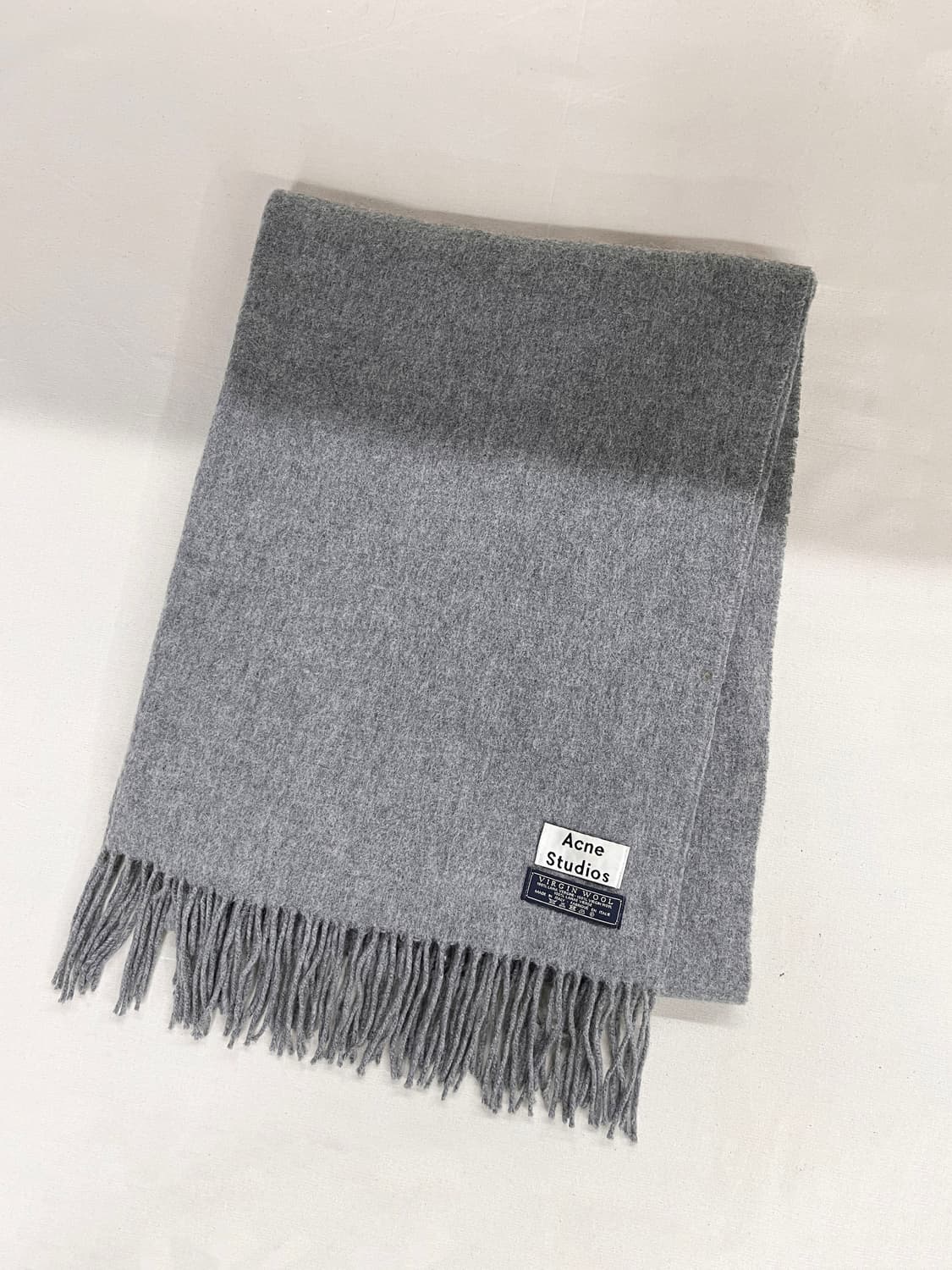 아크네 스튜디오 머플러 상품이미지1