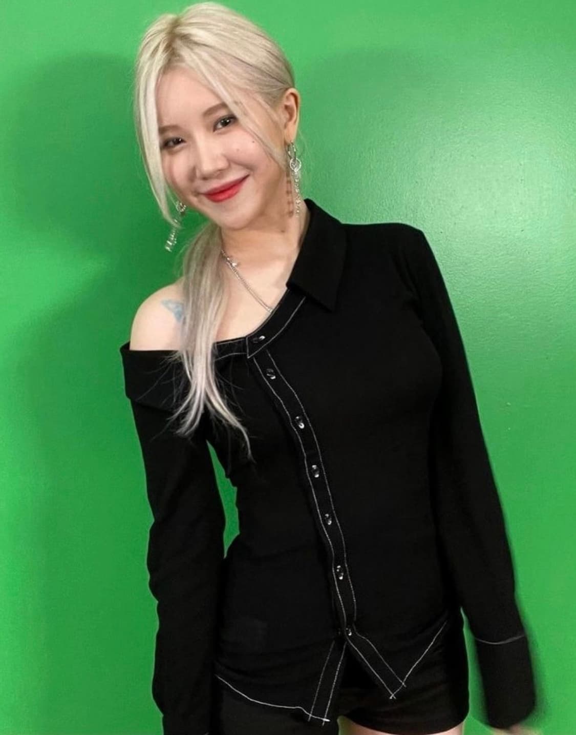 쓰리타임즈 스티치 오프 셔츠 블랙 상품이미지2