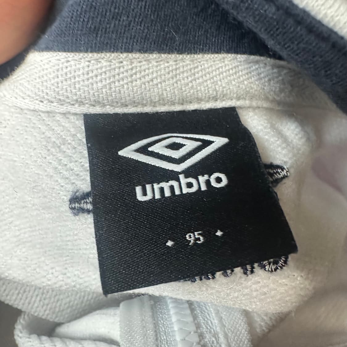 엄브로 빈티지 스펠아웃 미들로고 그레이반집업 95 상품이미지3