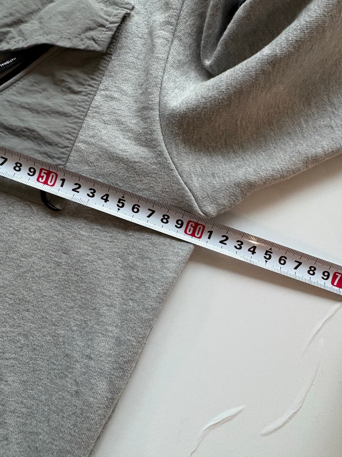 내셔널지오그래픽 와펜 그레이 맨투맨  상품이미지6