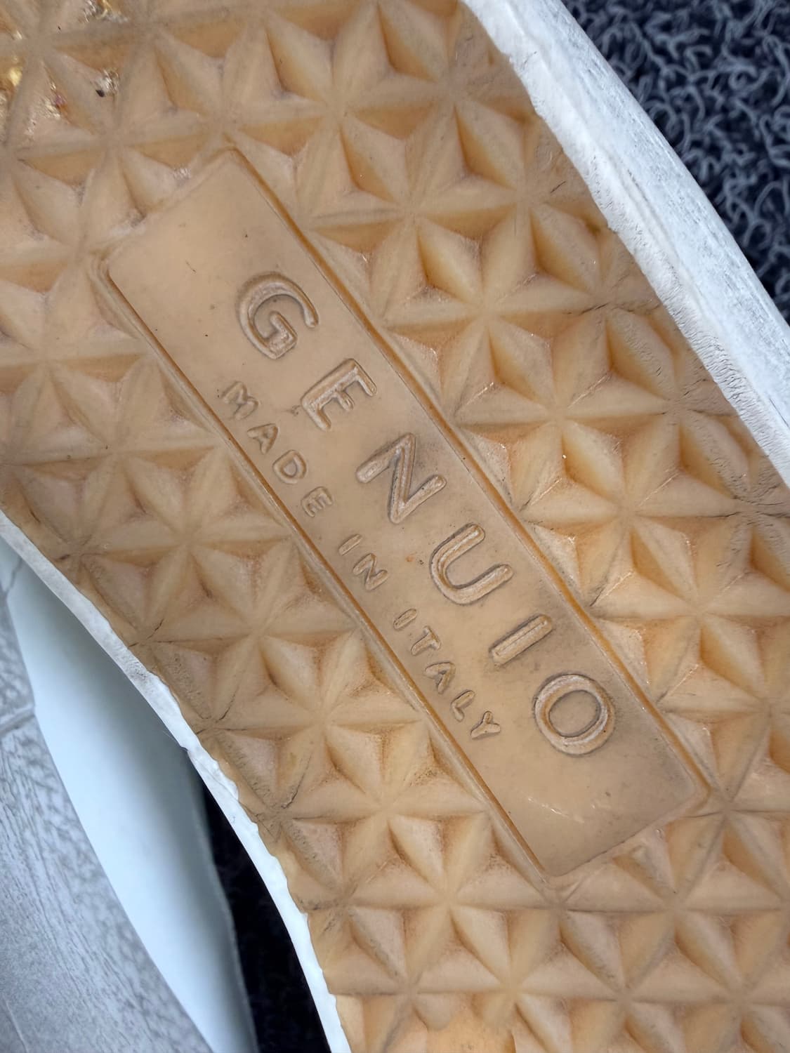 제누이오(GENUIO) 루체 화이트 레더 스니커즈 상품이미지7