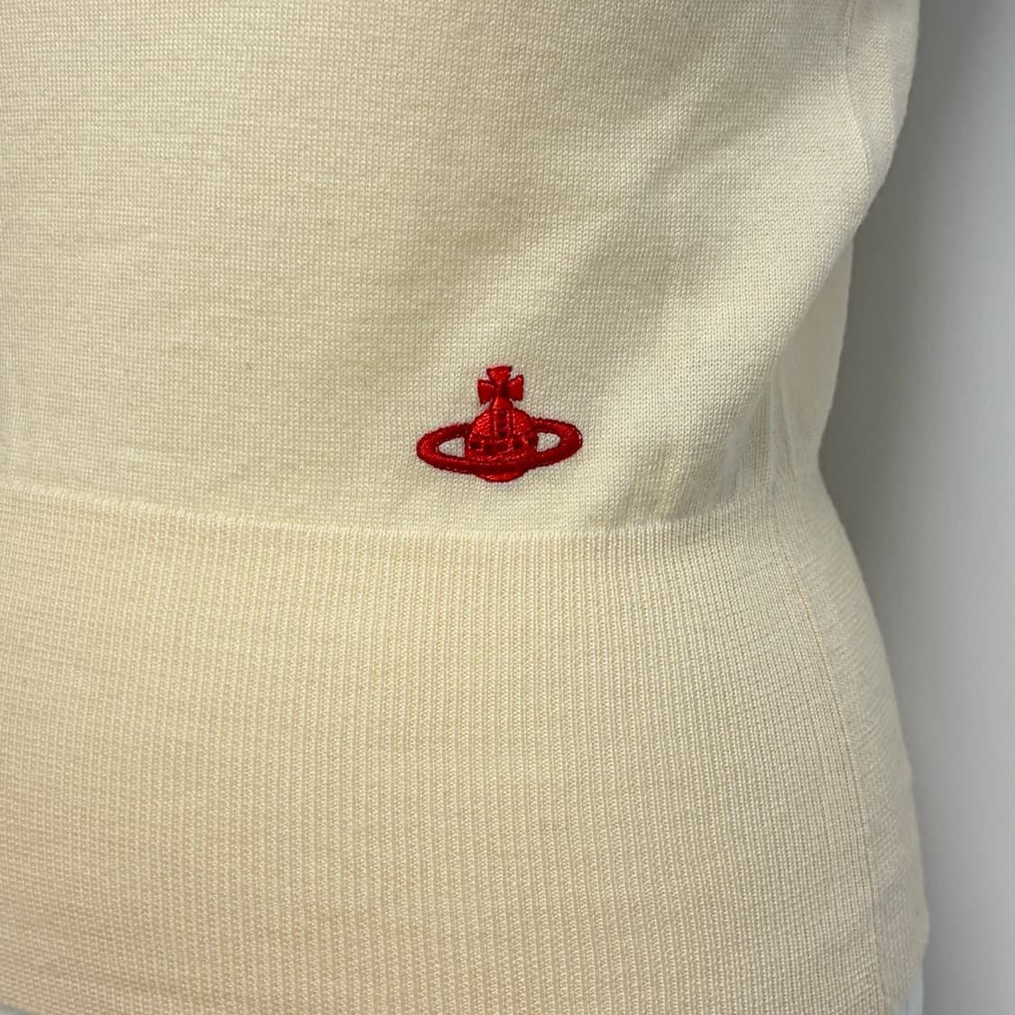 비비안웨스트우드 하이넥 베스트 니트 아이보리 상품이미지3