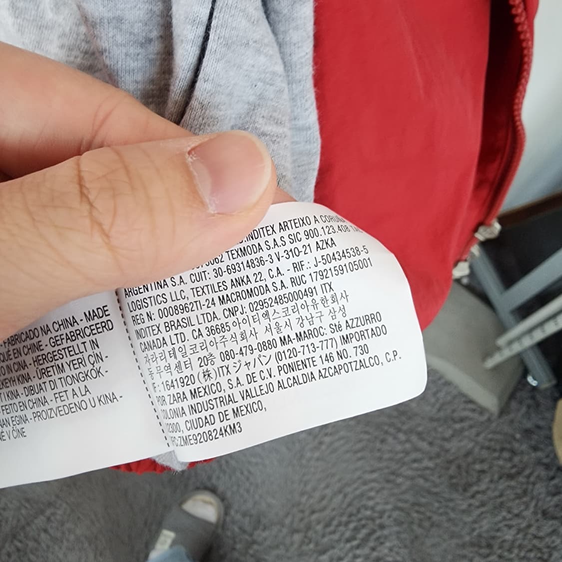 자라x챔피온 레드 바람막이 자켓 상품이미지9