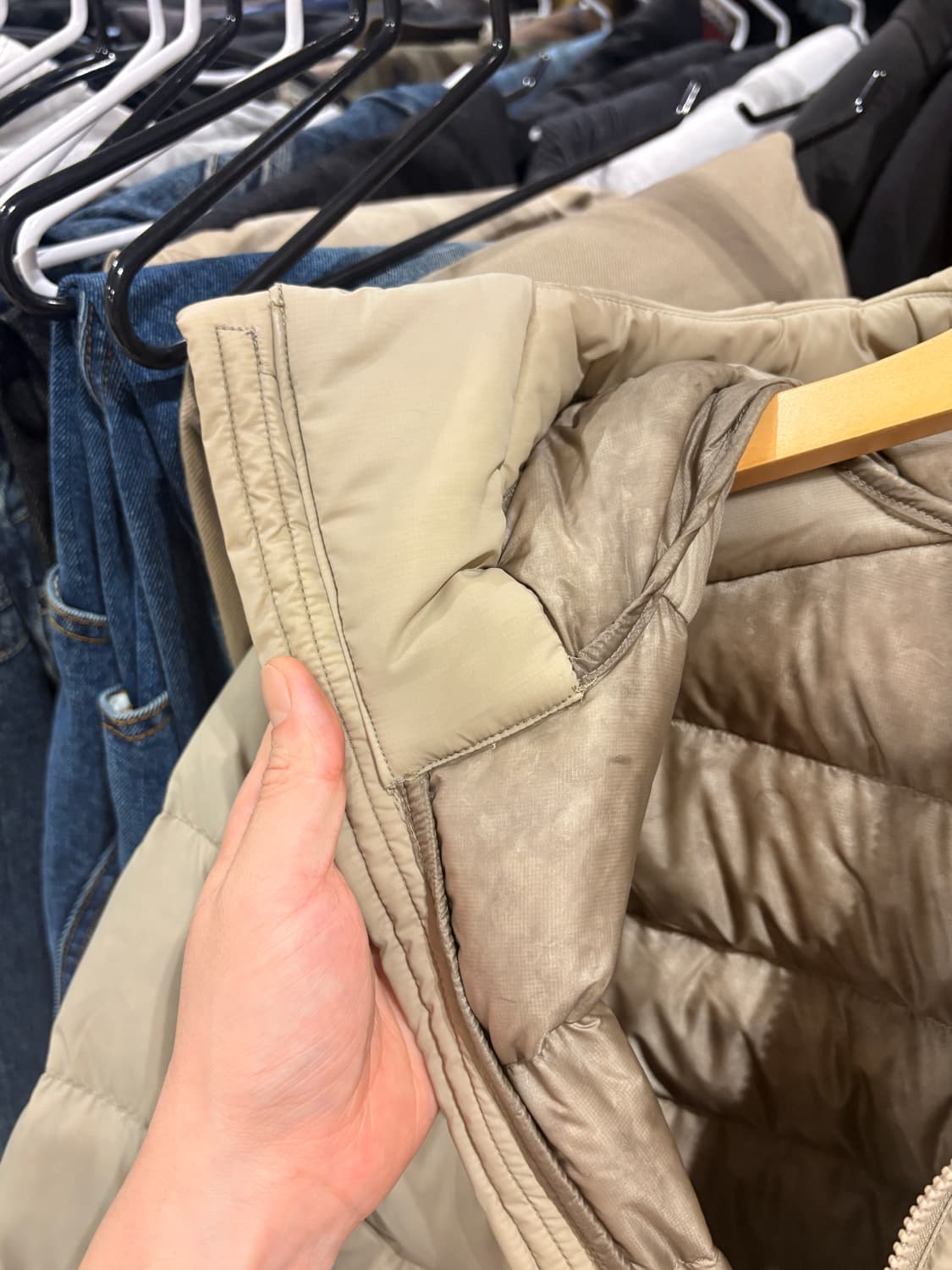 아크테릭스 경량패딩 상품이미지4