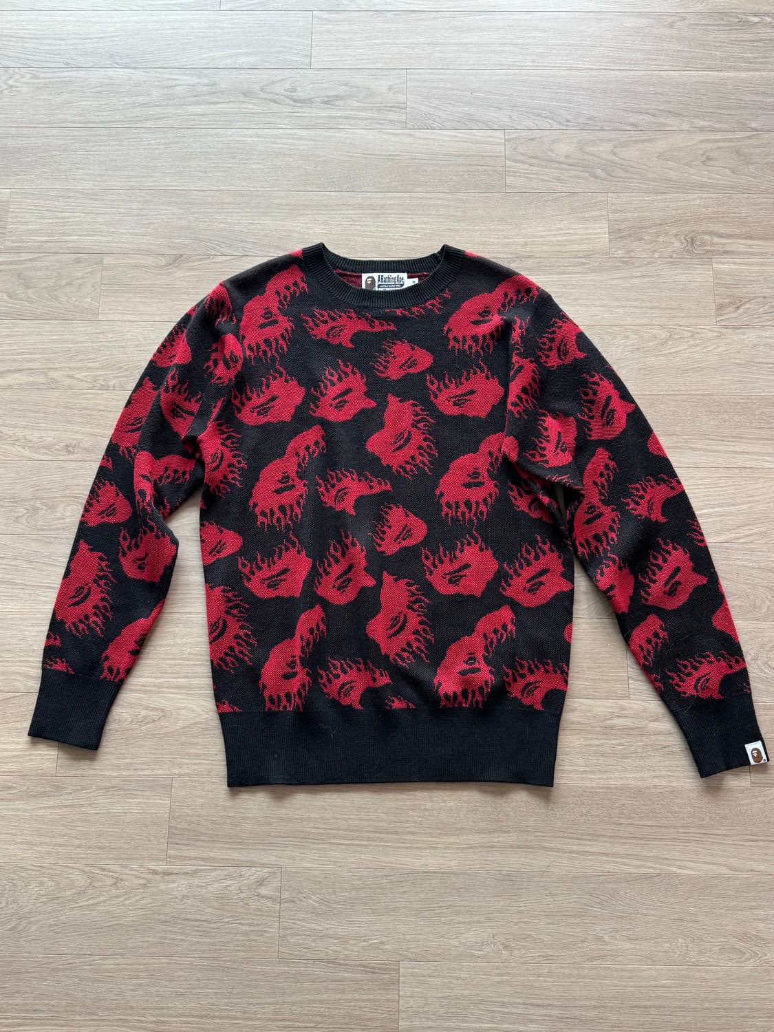 베이프 플레임 니트 m 상품이미지1