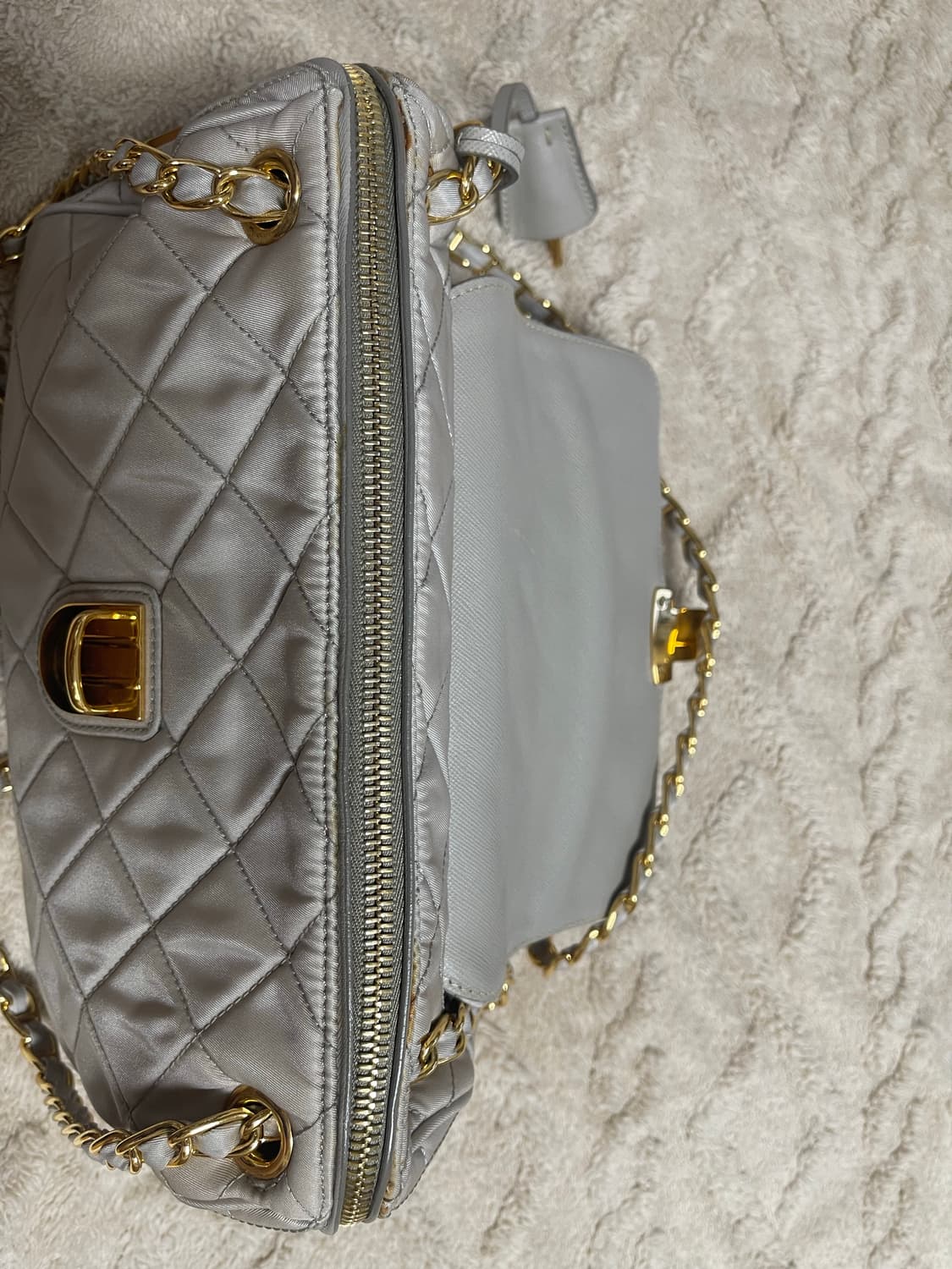 프라다 퀼팅 체인백 아이보리 숄더 신품급 상품이미지8