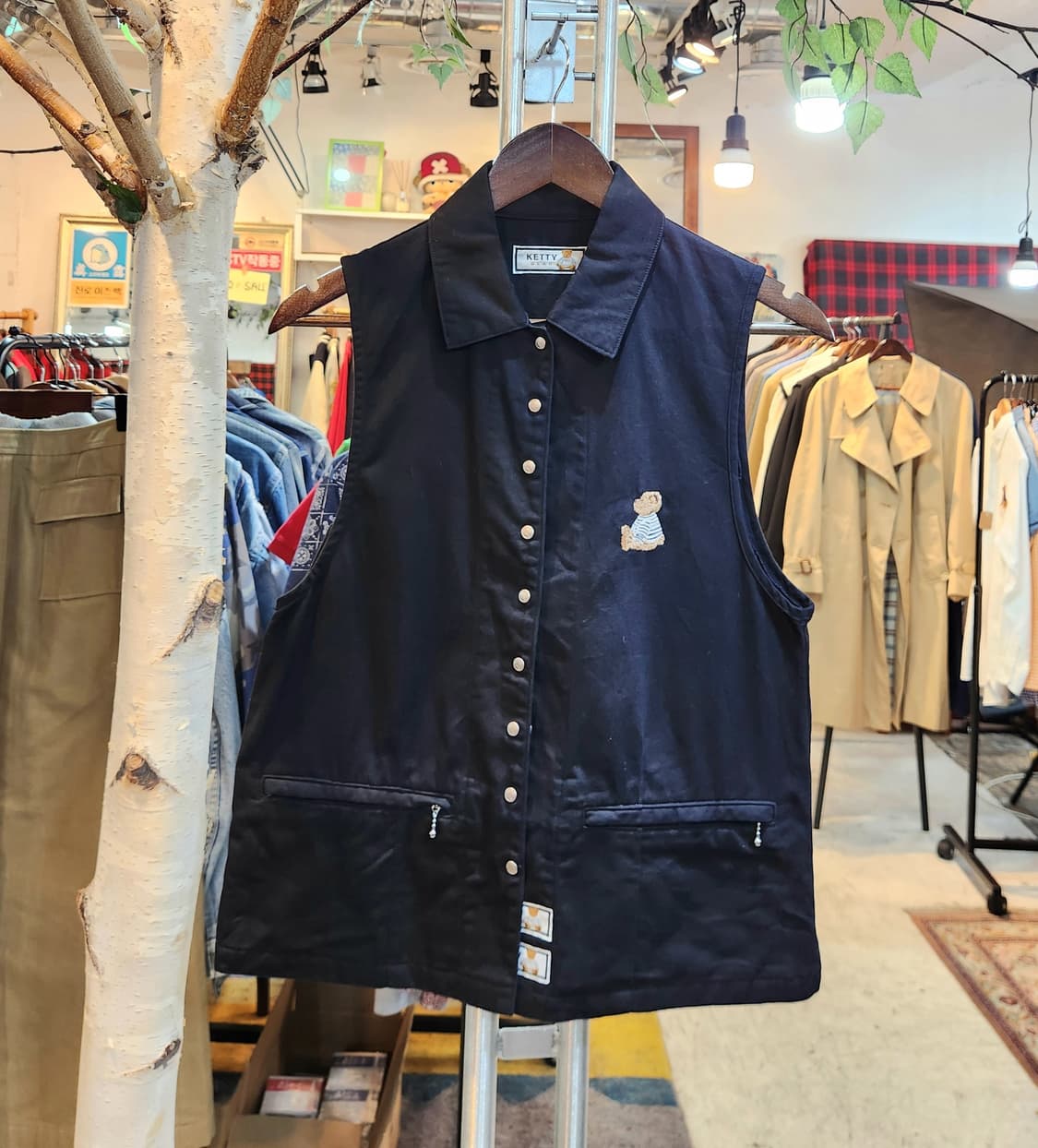 KETTY by 핑크 하우스 곰돌이 자수 검정 조끼 상품이미지1