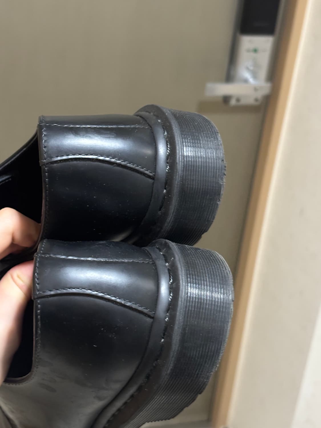 닥터마틴 1461 모노 260-265 상품이미지3