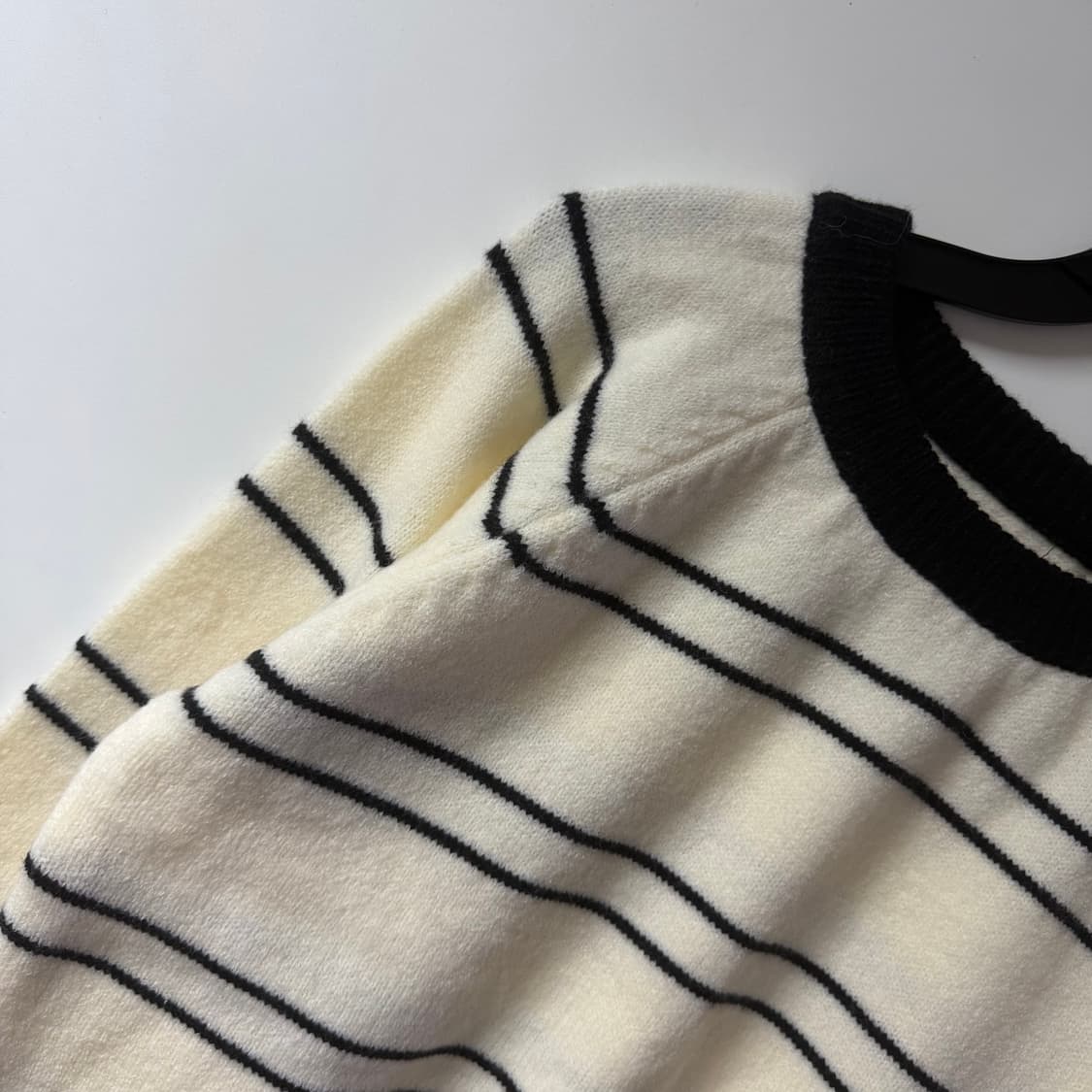 새상품 여자 단가라 니트 상품이미지4