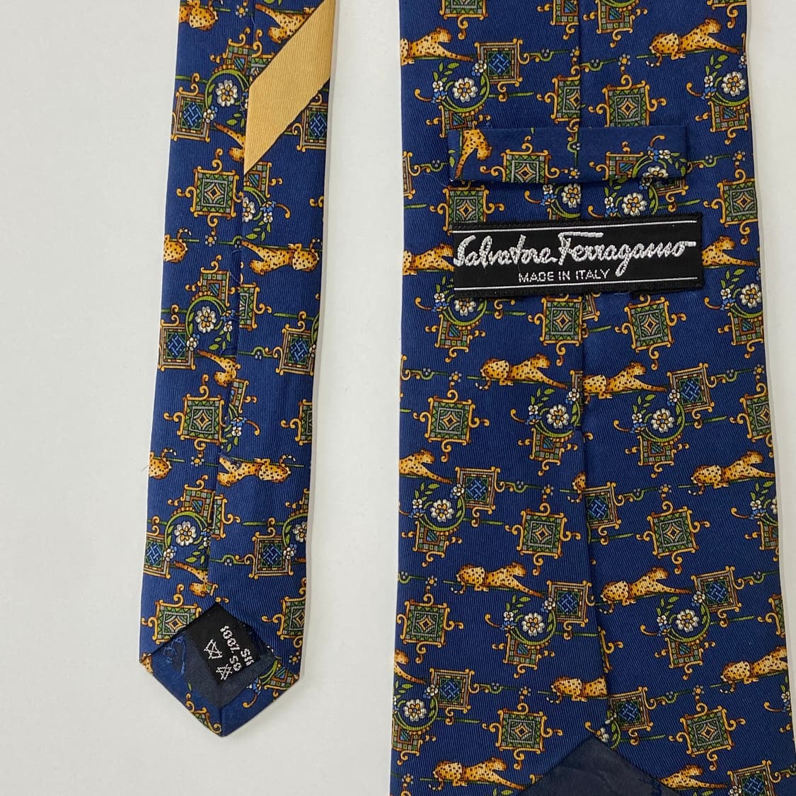 페레가모(Ferragamo) 명품 정품 넥타이 상품이미지5