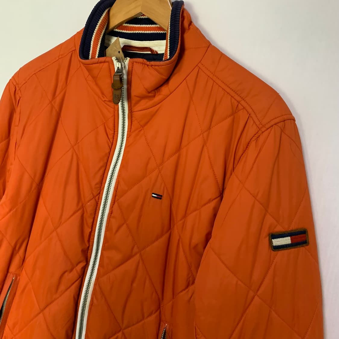 타미힐피거 퀼팅 점퍼 오렌지 경량 패딩 M 상품이미지3