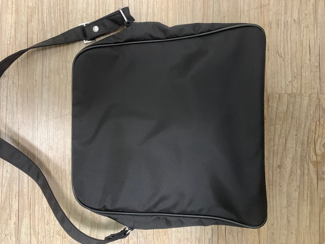 cdg 꼼데가르송 크로스백 M 블랙 상품이미지5