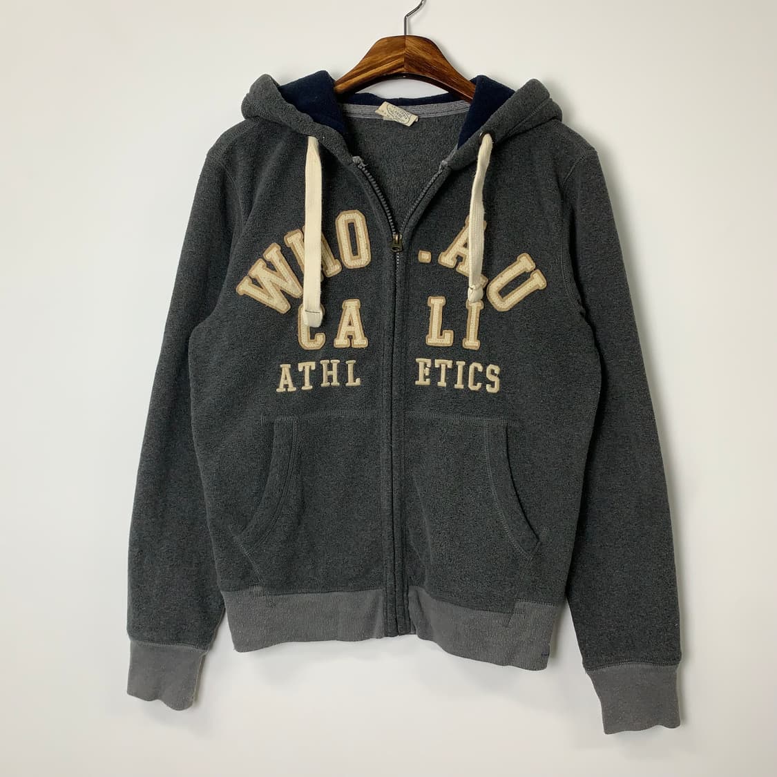 후아유 y2k 와투케 차콜 플리스 후드집업 상품이미지2