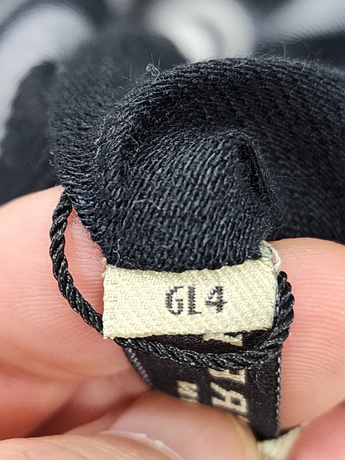 버버리 블랙 체카 머플러 스카프 상품이미지4