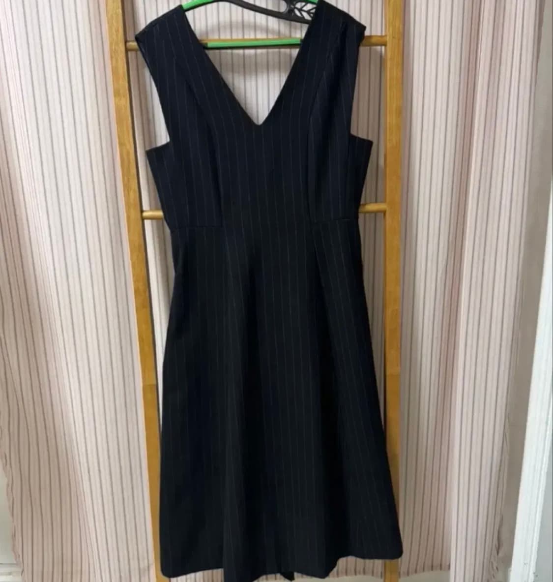 레디투웨어 블랙 스트라이프 프릴 레이어드 브이넥 원피스 F 상품이미지2