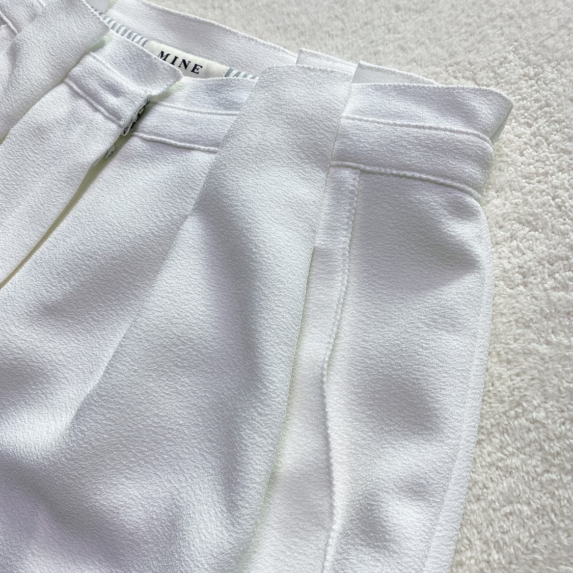 MINE 마인 화이트 핀턱 숏팬츠 (64-94) 상품이미지4