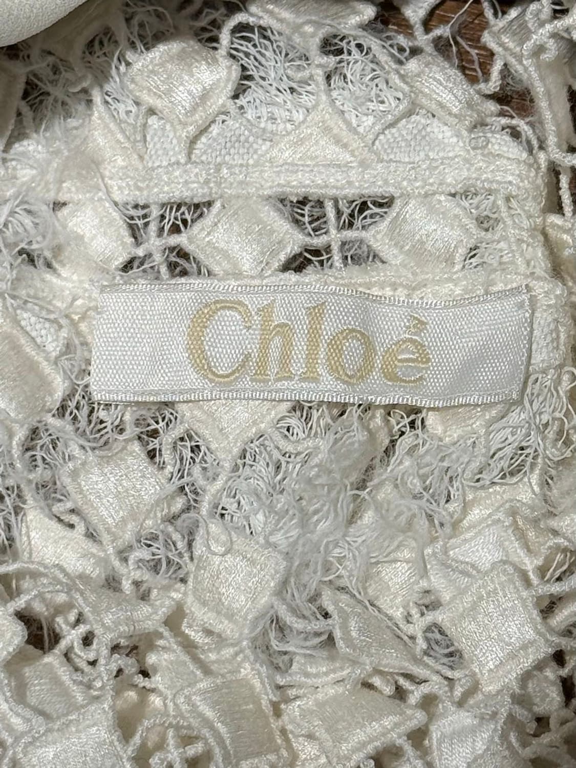 끌로에 화이트 펀칭 쉬어 블라우스 상품이미지7