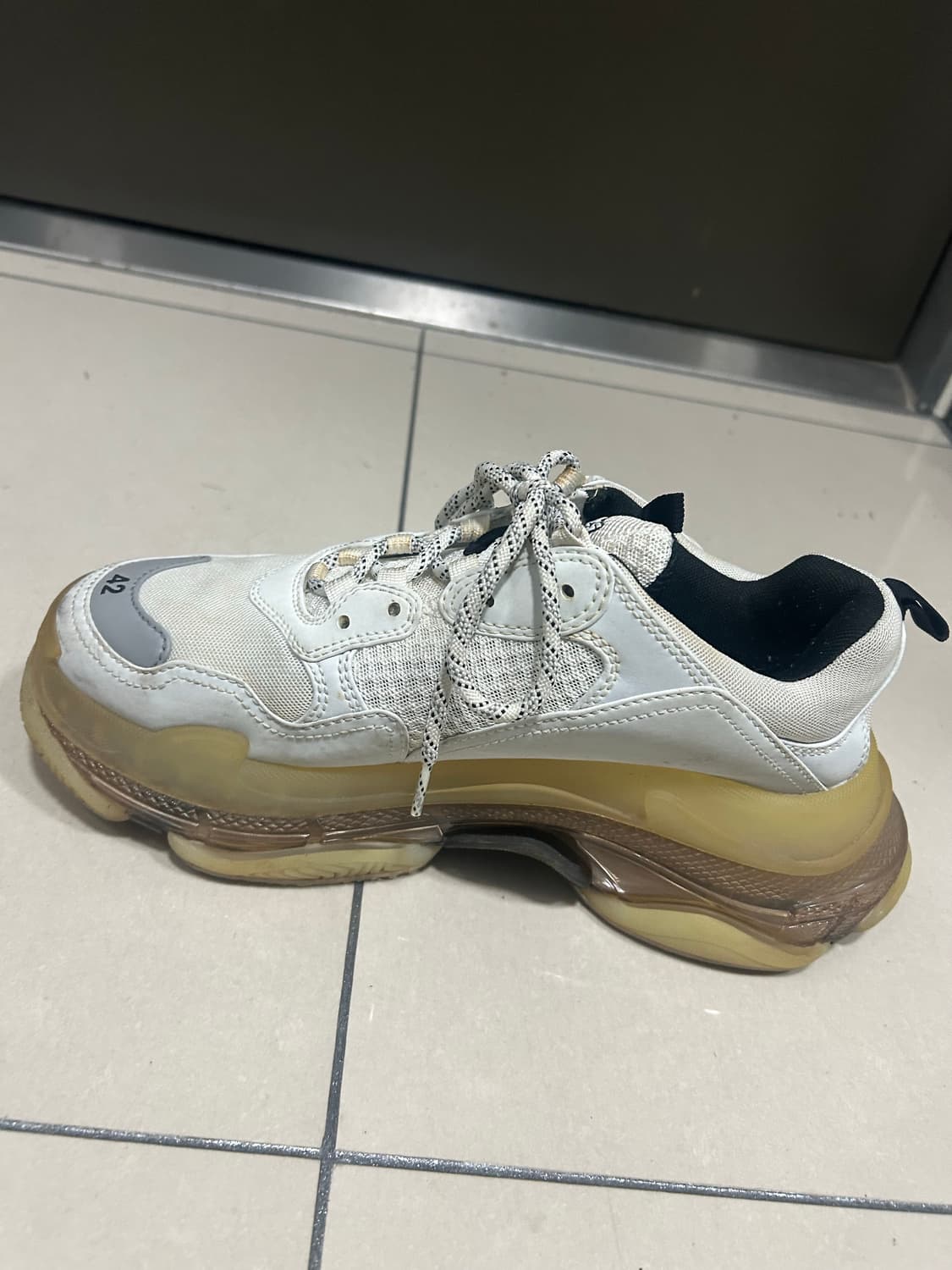 발렌시아가 트리플s 클리어솔 화이트 그레이 상품이미지2