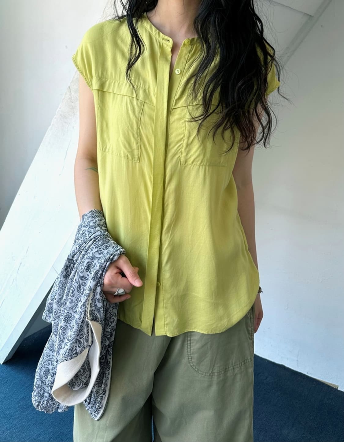 High gauge rayon sleeveless design TOP 상품이미지8