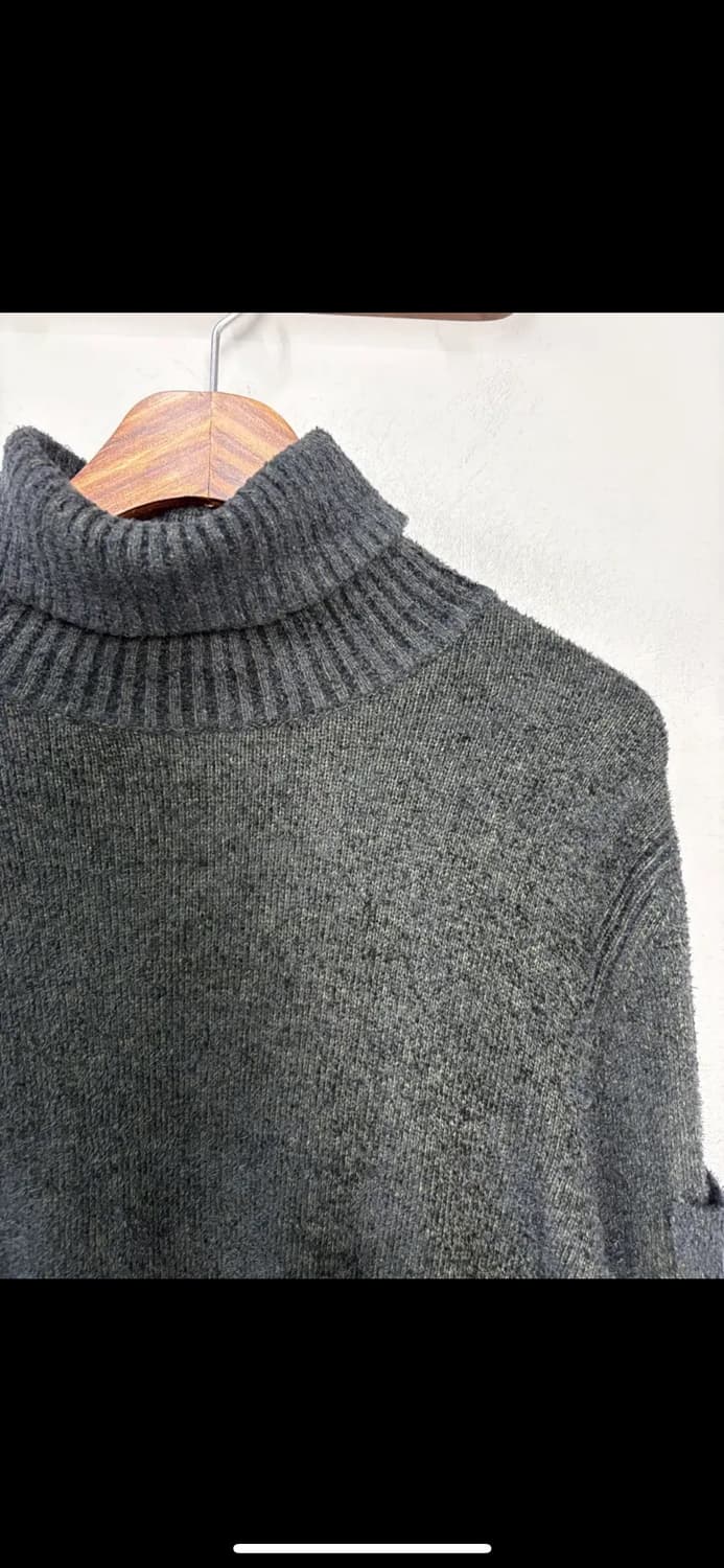 CP 컴퍼니 렌즈 딥 차콜 모 터틀넥 니트 H2325 상품이미지3